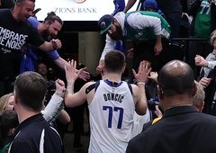 Luka Dončić z izjemno predstavo: edini poleg Michaela Jordana, ki mu to uspeva