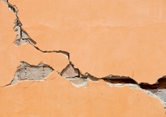 V Sloveniji so se zatresla tla!