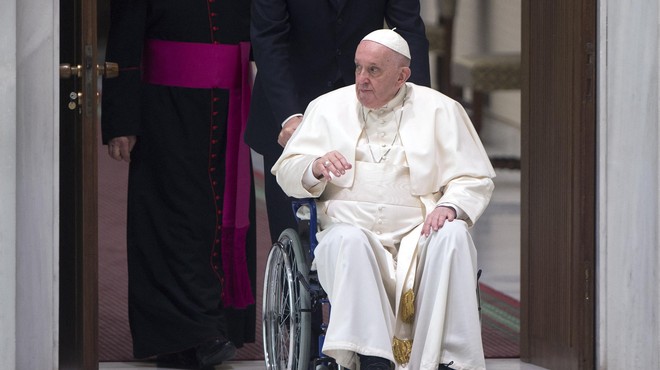 85-letni papež Frančišek odpovedal potovanje v Afriko, kaj je šlo narobe? (foto: Profimedia)