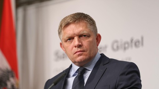 Nekdanji premier Slovaške organiziral kriminalno skupino? To je razsodilo sodišče
