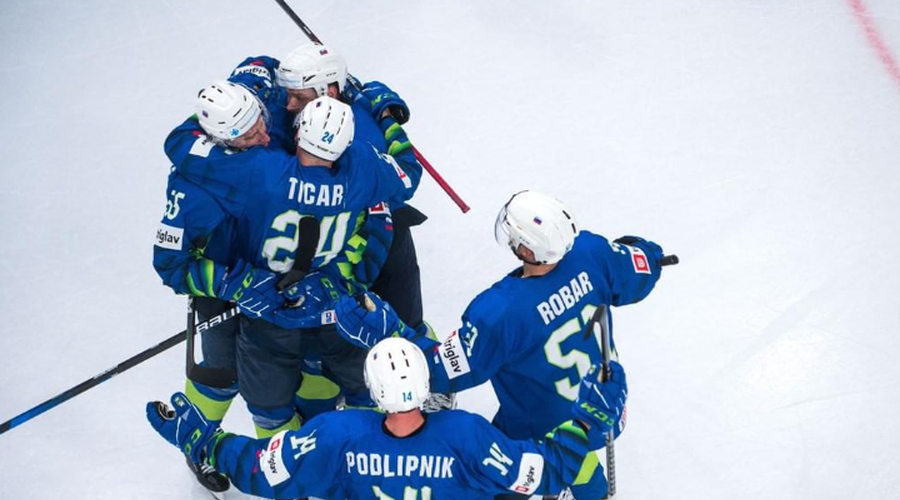 Velika zmaga Slovenije! Nepremagljivi hokejisti porazili Madžare (foto: Instagram/Hokejska zveza Slovenije)