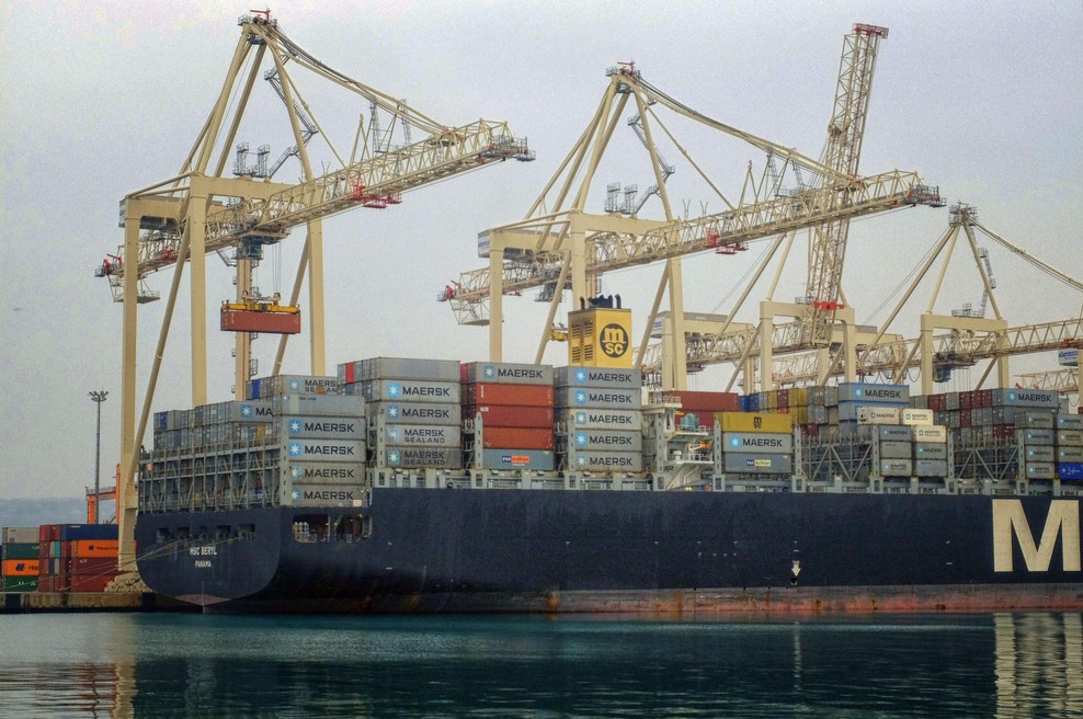 Kaj se dogaja v Luki Koper? Zakaj stoji kontejnerski terminal? (foto: Bobo)