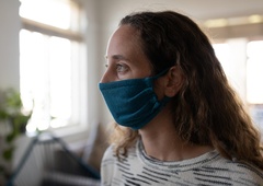 V katerih bolnišnicah je treba ponovno nositi zaščitno masko?