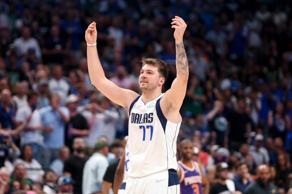 Po dveh porazih znova presenetili. Luka Dončić z Dallas Mavericksi vstal kot feniks iz pepela (foto: Profimedia)