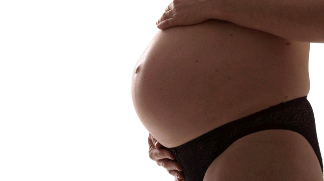 Bo hrvaška nosečnica, ki posega ne more opraviti doma, splavila v Sloveniji? (foto: Bobo)