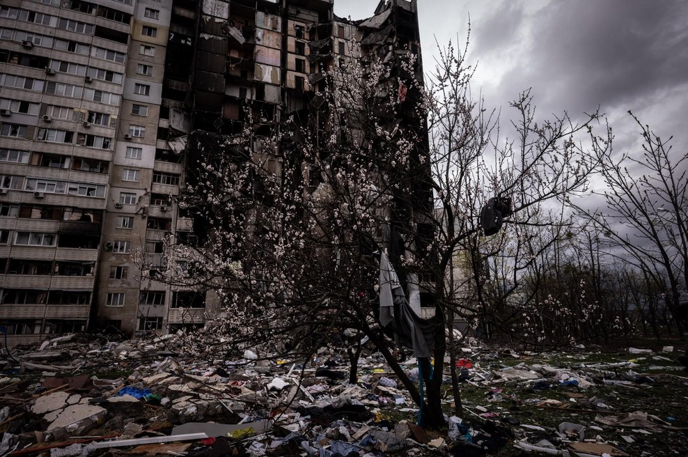 Rusi bombardirali šolo s civilisti, več smrtnih žrtev (foto: Profimedia)