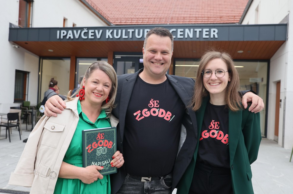 Kar 50 znanih oseb, ki so s srcem vezana na Šentjur, se je povezalo v zgodbi njihovega kraja (foto: Andraž Purg)