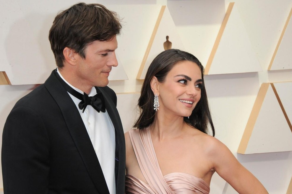Ashton Kutcher in Mila Kunis (foto: Profimedia)