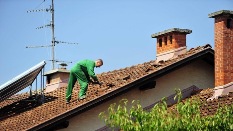 Slovenci v hudih škripcih: sanacija šele čez leto dni?!