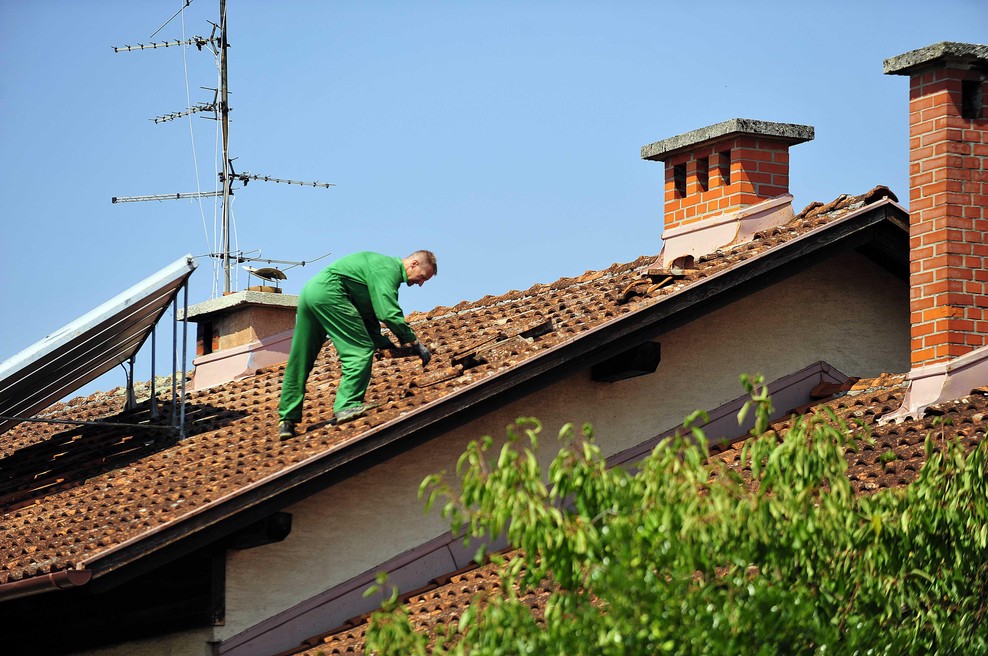 Slovenci v hudih škripcih: sanacija šele čez leto dni?! (foto: Bobo)