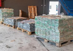 Zasegli rekordnih 1,5 tone kokaina: je bila pošiljka zares namenjena v Slovenijo?