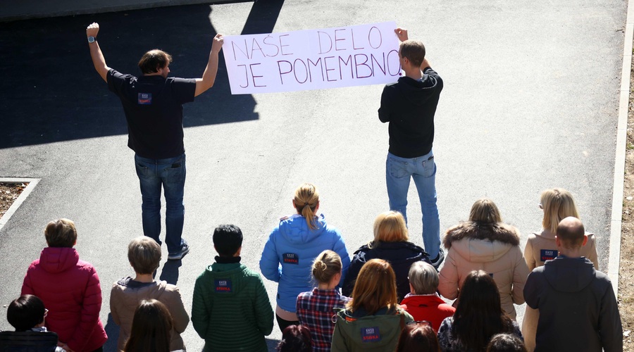 Sindikati imajo dovolj: pripravljeni so iti tudi na ulice (foto: Bobo)
