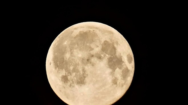 Kakšen je duhovni pomen prihajajočega luninega mrka in cvetlične lune? (foto: Profimedia)