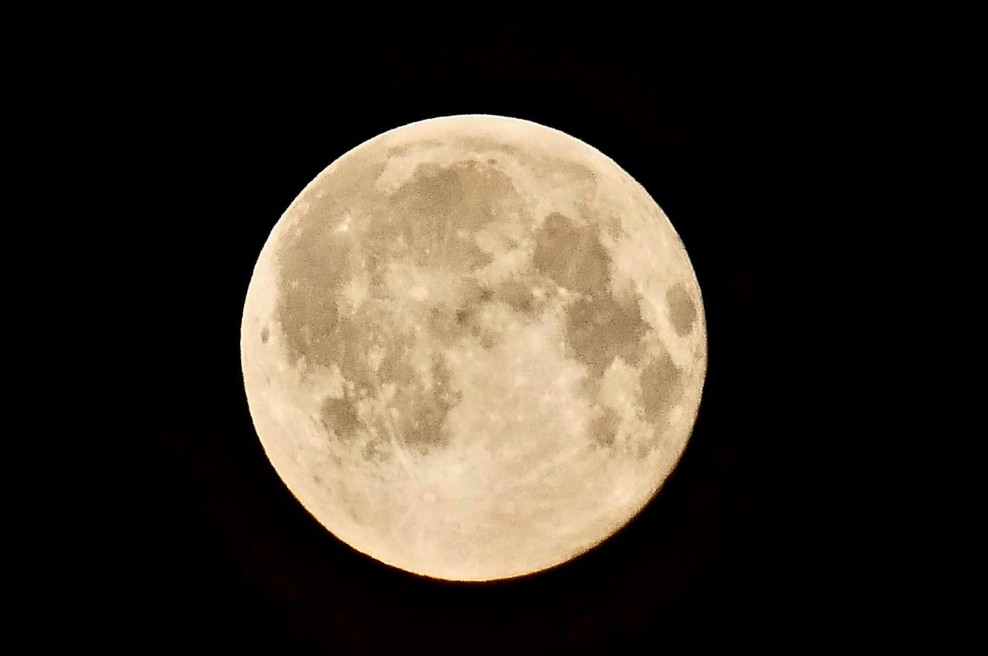 Kakšen je duhovni pomen prihajajočega luninega mrka in cvetlične lune? (foto: Profimedia)