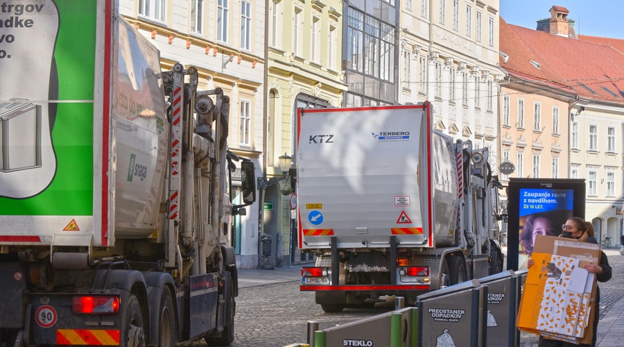 Višje cene komunalnih storitev: kako globoko bomo morali seči v žep? (foto: BOBO)