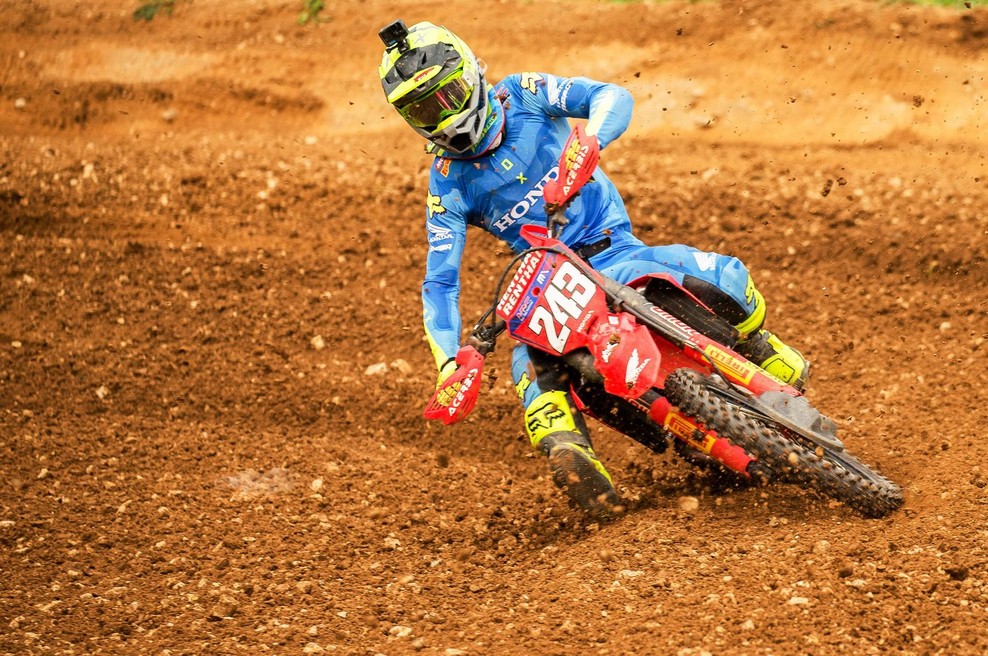 Tim Gajser letos v začetku maja na svetovnem prvenstvu v motokrosu MXGP v Italiji (Maggiora). (foto: Profimedia)
