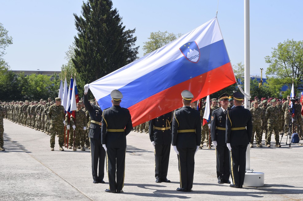 Slovenija praznuje 32 let: čestitke prihajajo tudi iz tujine (foto: Bobo)
