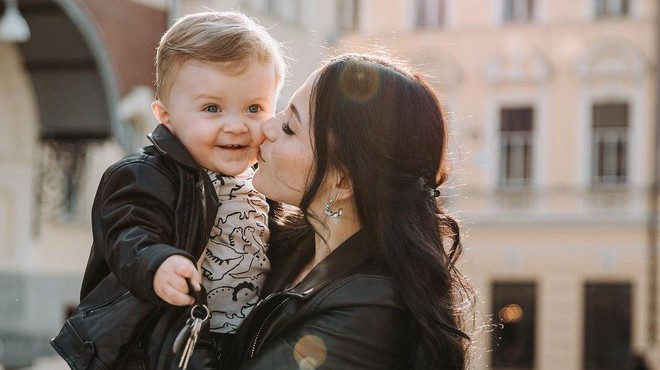 Gloria Kotnik o težavah materinstva, se lahko poistovetite? (foto: Instagram/gloriakotnik)
