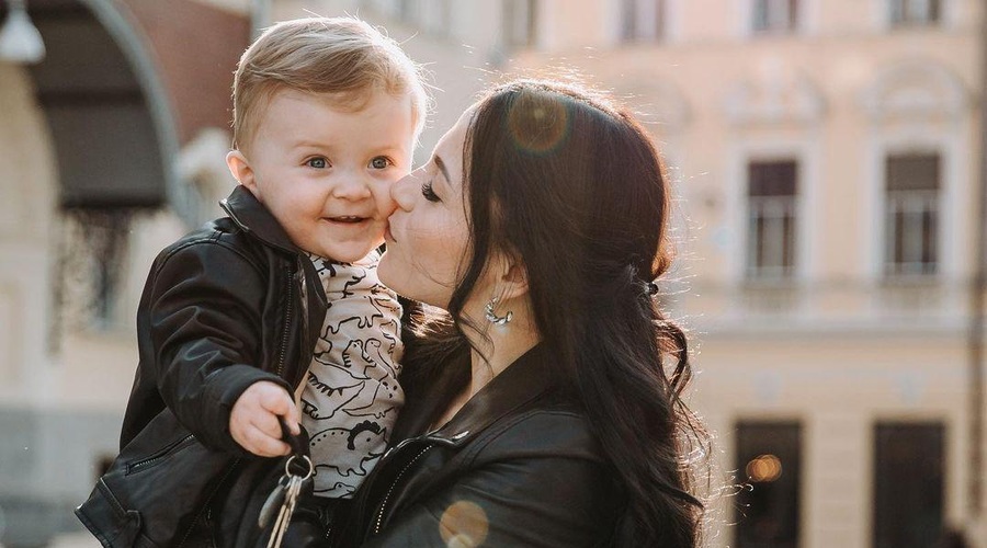 Gloria Kotnik o težavah materinstva, se lahko poistovetite? (foto: Instagram/gloriakotnik)