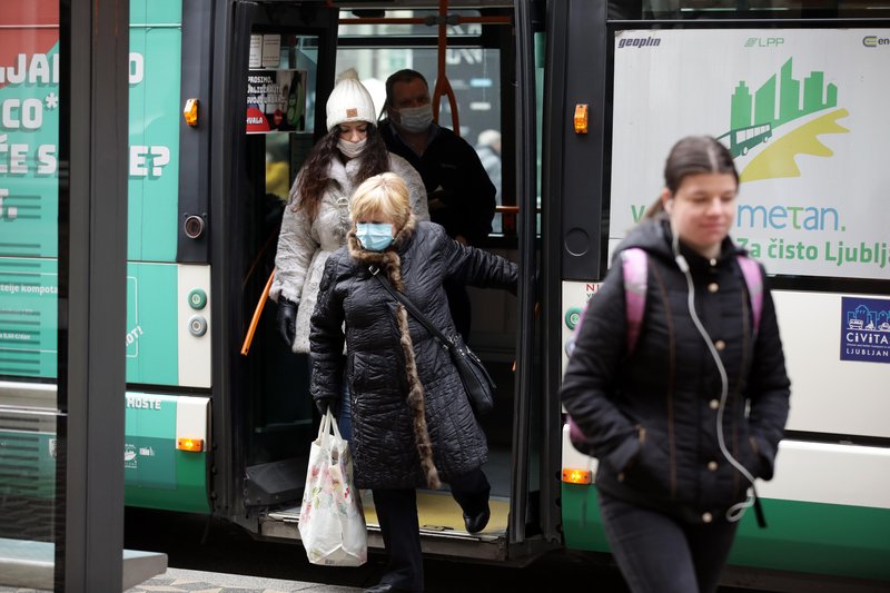 Najnovejši avtobusi so nizkopodni, tišji in udobnejši.