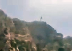 VIDEO: Soproga je snemala nogometaša, ko je ta skočil z visoke skale, potem pa se je zgodilo