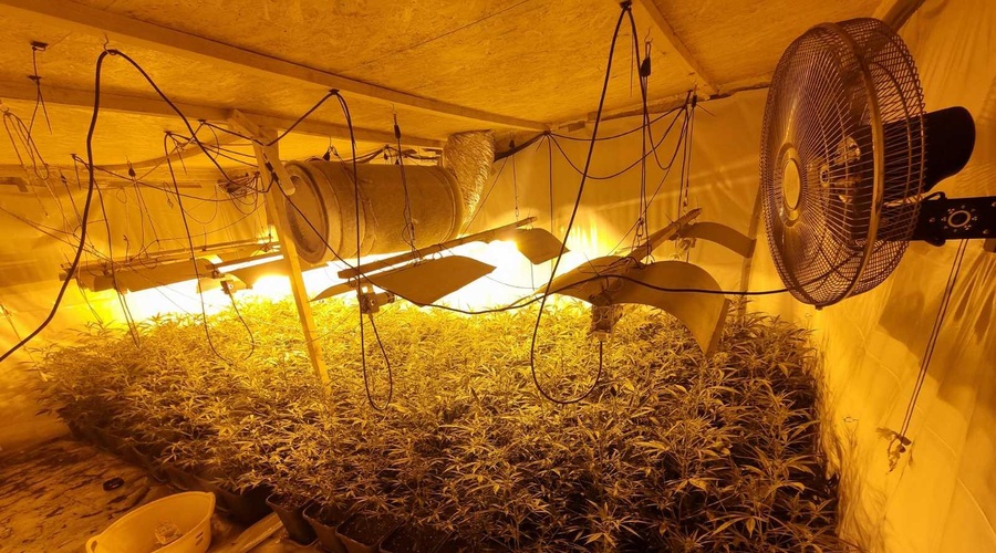 Policisti pri Domžalčanu našli laborotorij prepovedane droge (foto: PU Ljubljana)
