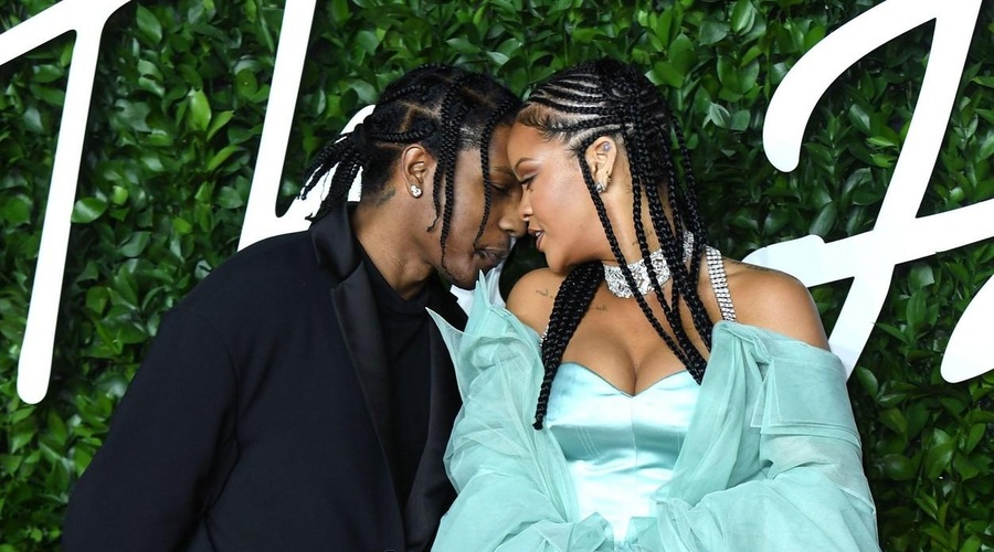 Rihanna rodila! Se je razveselila fantka ali deklice? (foto: Profimedia)