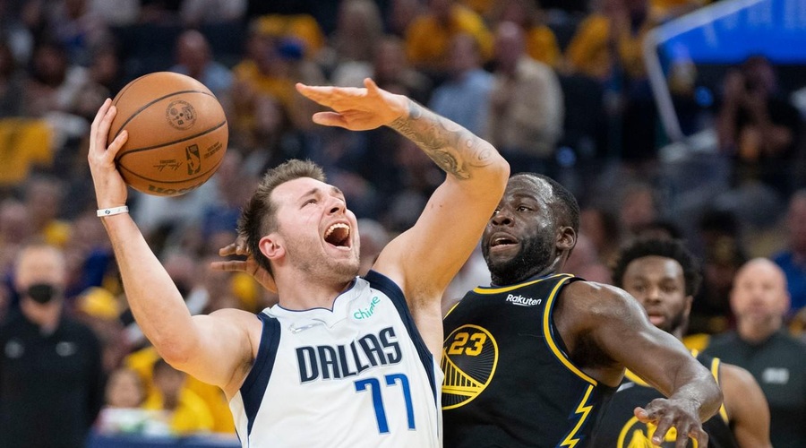 Luka Dončić razočaran, čeprav je pred zgodovinsko prelomnico svoje kariere (foto: Profimedia)