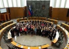 Sprememba v SDS, kdo bo vodil njihovo poslansko skupino?