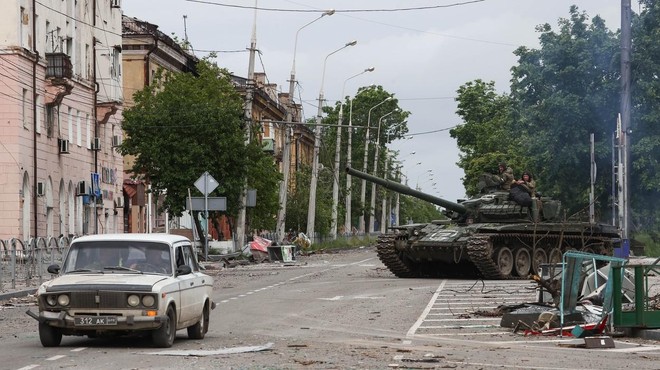 Taktika požgane zemlje: "Na vzhodni fronti vsak dan umre do 100 ukrajinskih vojakov." (foto: Profimedia)