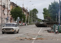 Taktika požgane zemlje: "Na vzhodni fronti vsak dan umre do 100 ukrajinskih vojakov."
