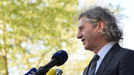 Pester teden na političnem parketu: Robert Golob bo pospešil postopek