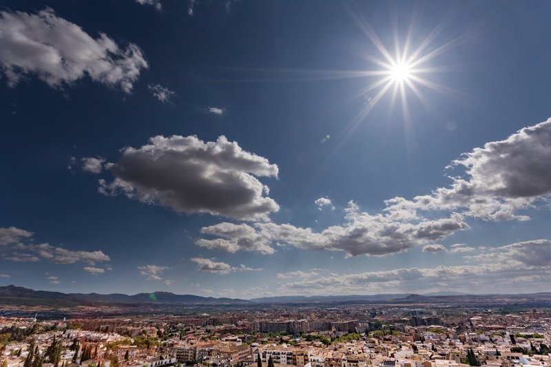 Peklensko vroča Granada.