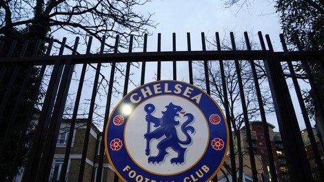Prodaja londonskega velikana dobila zeleno luč