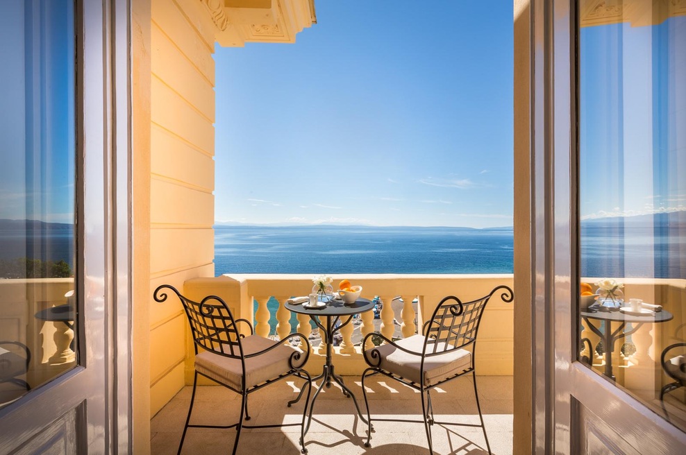 Si predstavljate, da v časovni kapsuli odpotujete tja, kjer so počitnikovale zgodovinske osebnosti? (foto: Liburnia Hotels & Villas)