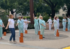 Ste videli, kaj so počele medicinske sestre pred UKC Ljubljana?