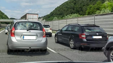 Zaprta štajerska avtocesta: promet je ohromila huda prometna nesreča