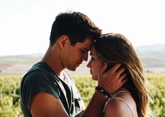 Ljubezen življenja prepoznamo po očeh (znamenja, ki razkrivajo, da sta se našla)