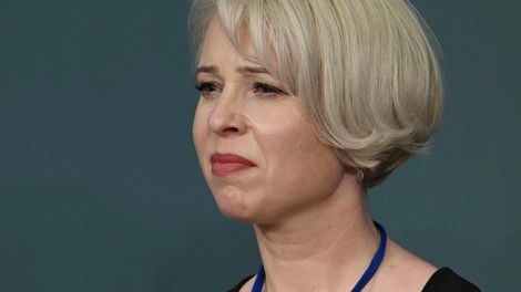 "Nisem se še zlomila. Ampak verjetno ne bom več dolgo zdržala. Moje noge so polne modrikastih potplutb"