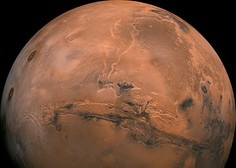 Marsovski helikopter Ingenuity je na Zemljo poslal videoposnetek