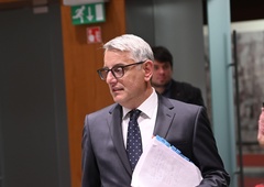 Odbor za gospodarstvo Hanu prižgal zeleno luč