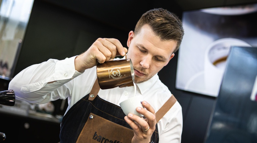 Naziv najboljšega barista v državi je dobil Aleš Gorenc, barista znamke Barcaffè (foto: Barcaffe)