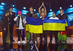 Ukrajinci prodali evrovizijski pokal. Kaj so z denarjem kupili?