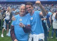 Ganljiva zgodba: dementnega dedka peljal na spektakel