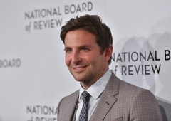 Kaj se dogaja z Bradleyjem Cooperjem? Njegov obraz je neprepoznaven