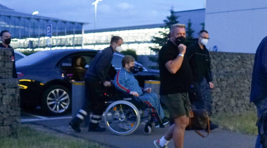 FOTO: Elton John na invalidskem vozičku, kaj se dogaja? (foto: Profimedia)