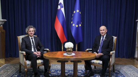 Srečala sta se Robert Golob in Janez Janša. Kaj je razlog?