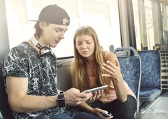 Verjamete, da vam telefon prisluškuje? Resnica je veliko hujša