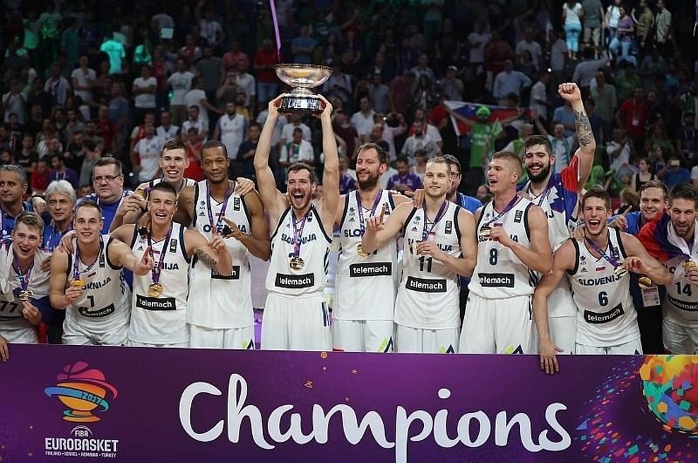 Veselje v družini slovenskega košarkarja: pod srcem njegove izbranke raste novo življenje (foto: Profimedia)