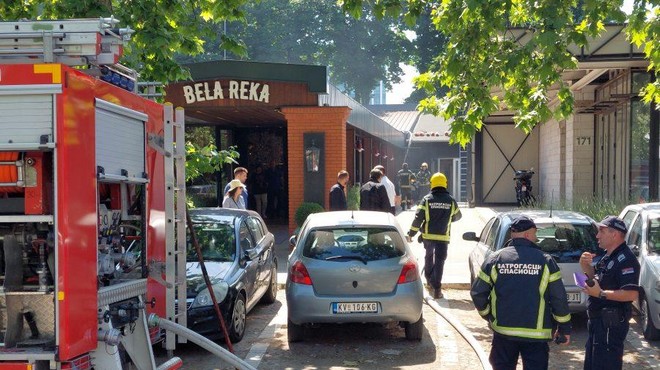 Ognjeni zublji zajeli prestižno restavracijo z Michelinovo zvezdico: gasilo 8 gasilcev! (foto: Petar Lazović/N1)
